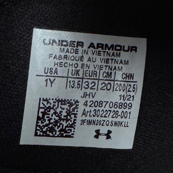 Under Armour Kids Black Slide Sandals boys size 1 - Picture 6 of 6